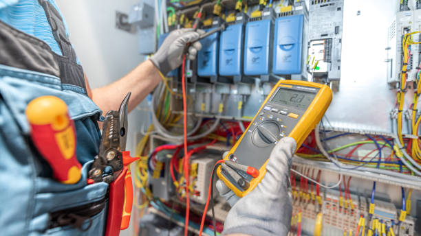 Best Affordable Emergency Electrician  in Davenport, WA
